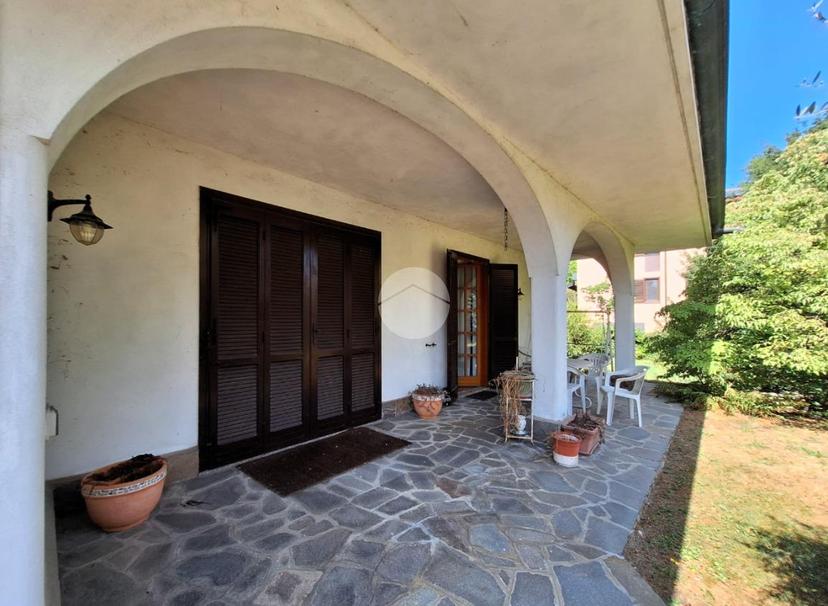 Villa in Via Thomas Alva Edison 2, Bernate Ticino