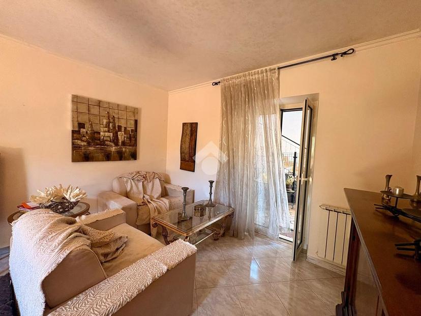 Trilocale in Via Arno 1, Lariano — foto 3 di 5