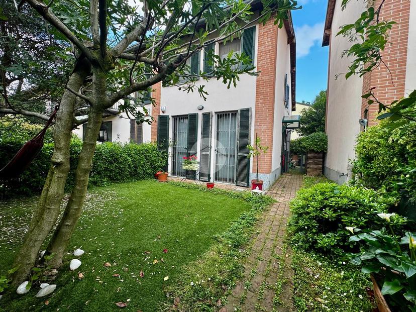 Villa a schiera in Via Cascina La Fornace 1, Peschiera Borromeo — foto 4 di 5