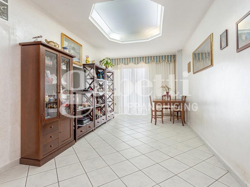 Trilocale in Via Svizzera, Marano di Napoli