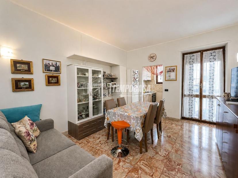 Bilocale in Via Terni 42, Torino
