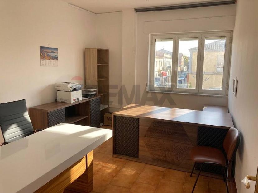 Trilocale in Piazza Nicola Amodio 15, Pollena Trocchia — foto 3 di 5