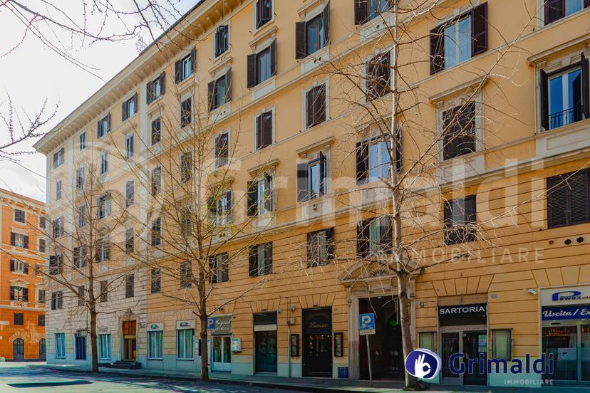Quadrilocale in Via Fabio Massimo  45, Roma