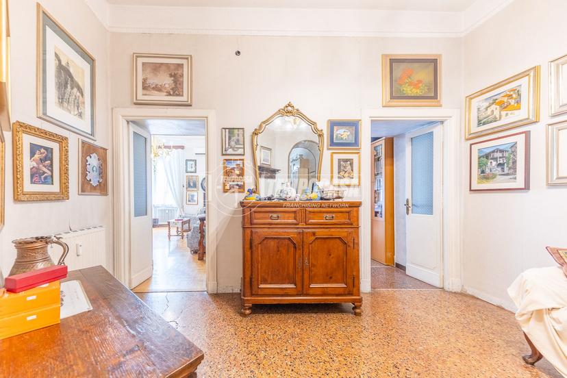 Quadrilocale in Via Oslavia, Roma
