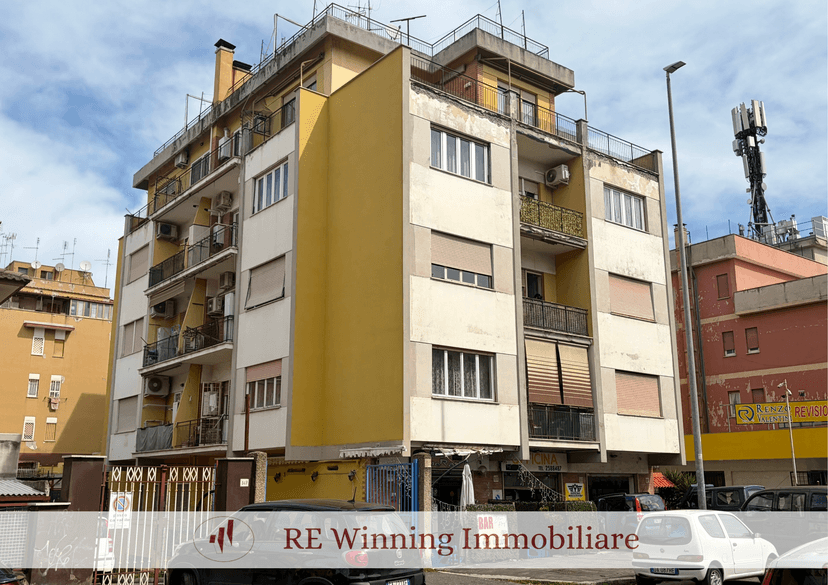 Trilocale in Via dei Gelsi 157, Roma
