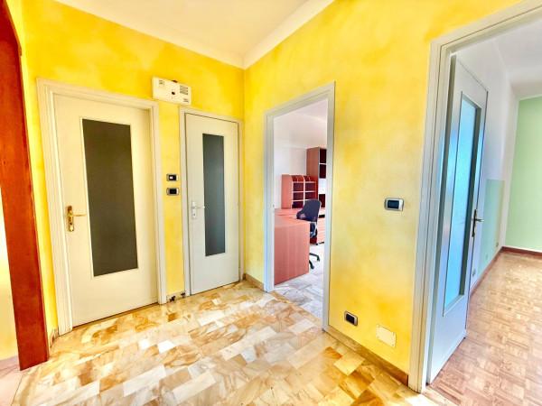 Trilocale in Via degli Alpini 4, Caselle Torinese