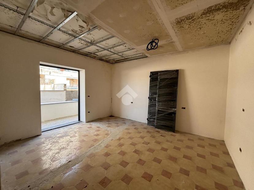 Trilocale in Viale della Resistenza 14, Calvizzano — foto 3 di 5