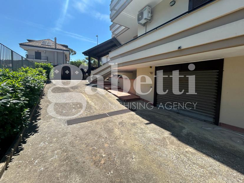 Villa in Via Marenola 20, Giugliano in Campania — foto 2 di 5
