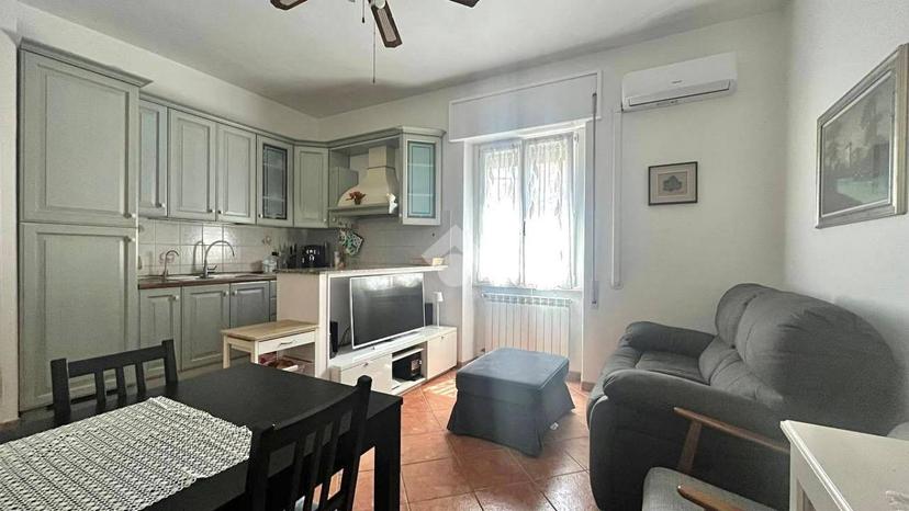 Trilocale in Via Odescalchi 5, Ladispoli