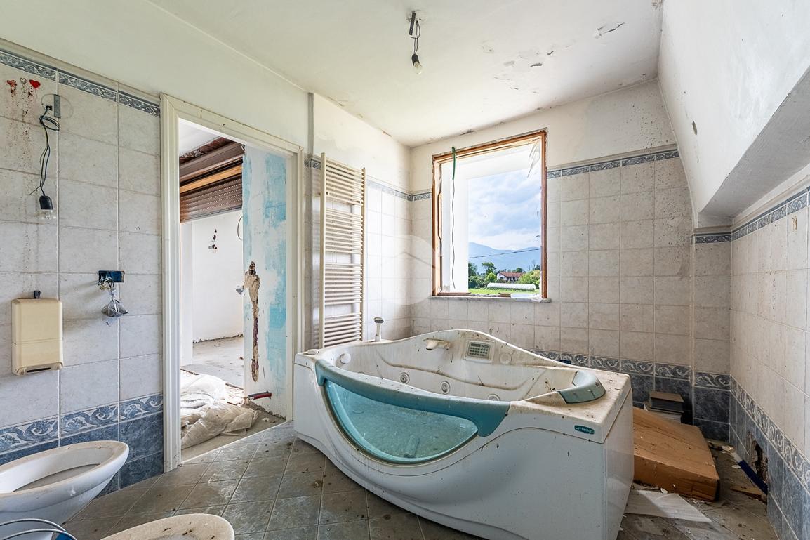 Villa in Località Genesia 53, Robassomero