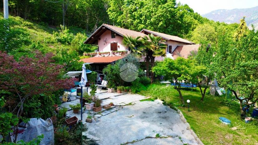 Casa indipendente in Via Bussoneis 36, Val della Torre