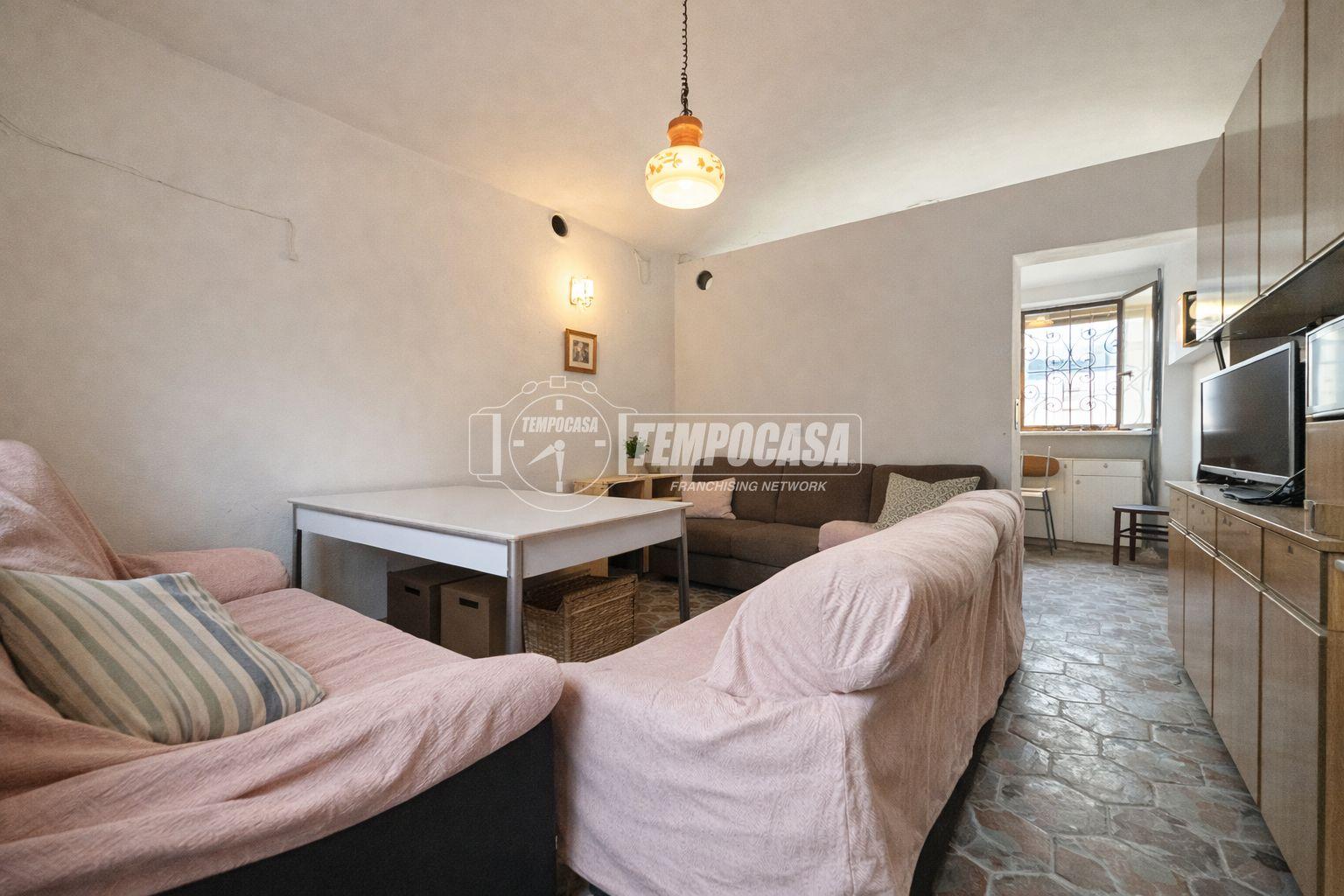 Casa indipendente in Via Principe Tommaso, Foglizzo