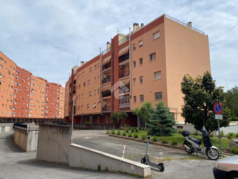 Appartamento in Via Francesco Zanardi, Roma
