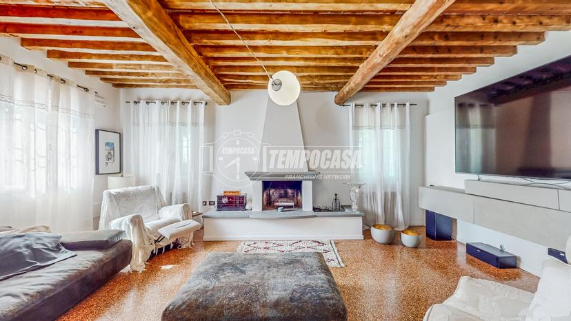 Villa in Via Cappellana 11, Castello d'Argile