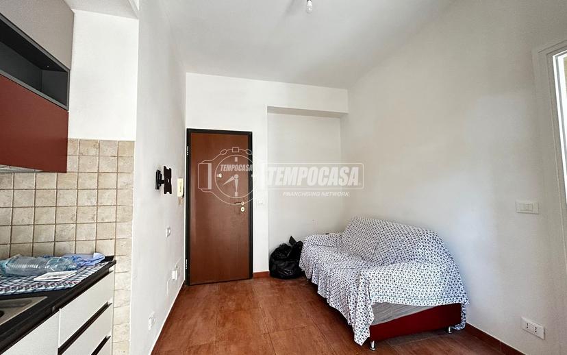 Bilocale in Via Gradoli 96, Roma