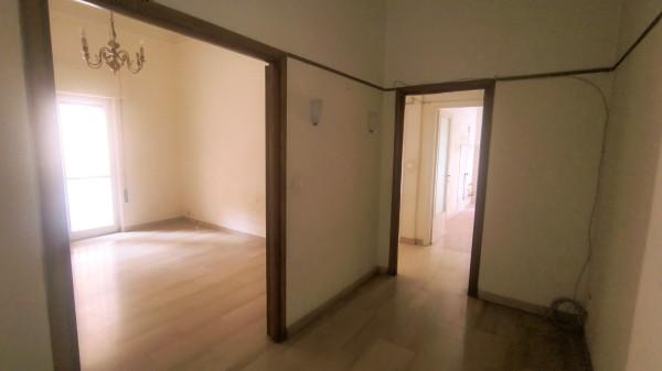 Trilocale in Via Prospero Santacroce, Roma
