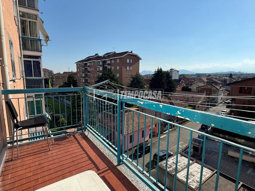 Appartamento in Via Alcide De Gasperi 6, Collegno