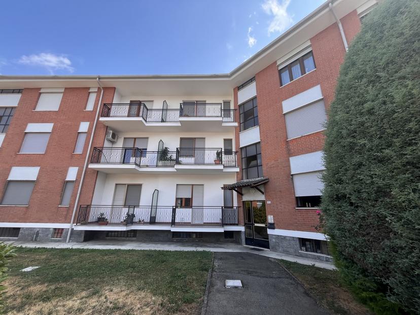 Trilocale in Via Uligini, 17, Rivarolo Canavese — foto 3 di 5
