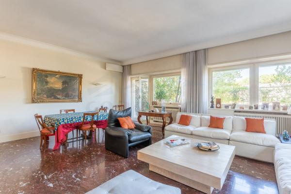 Appartamento in villa in Via Malcesine, Roma