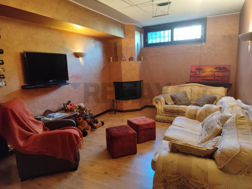 Villa a schiera in Via Alessandro Volta 20, Pero — foto 5 di 5