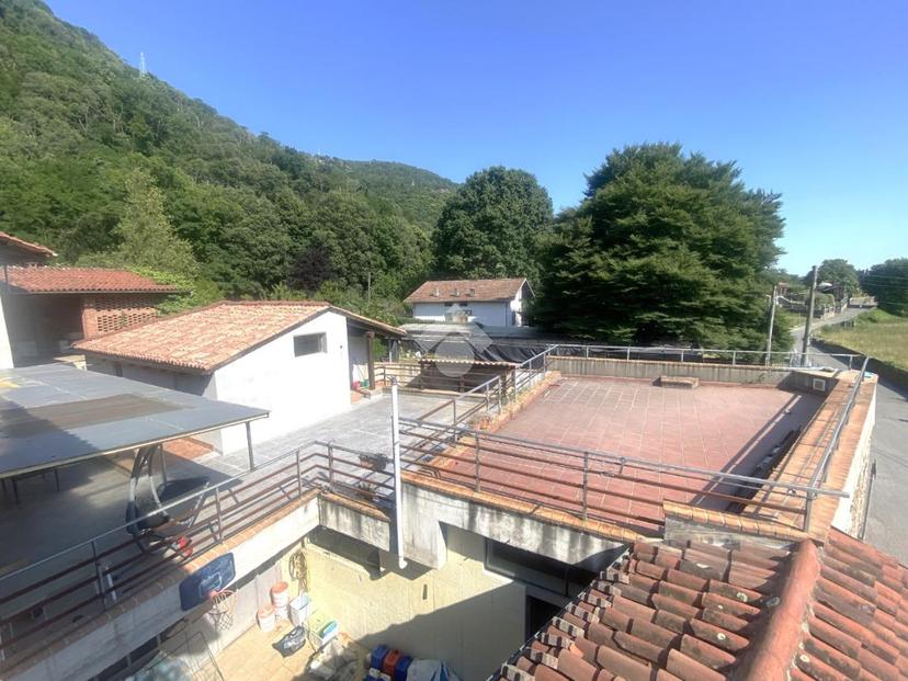 Trilocale in Via Palma 94, Borgofranco d'Ivrea — foto 2 di 5