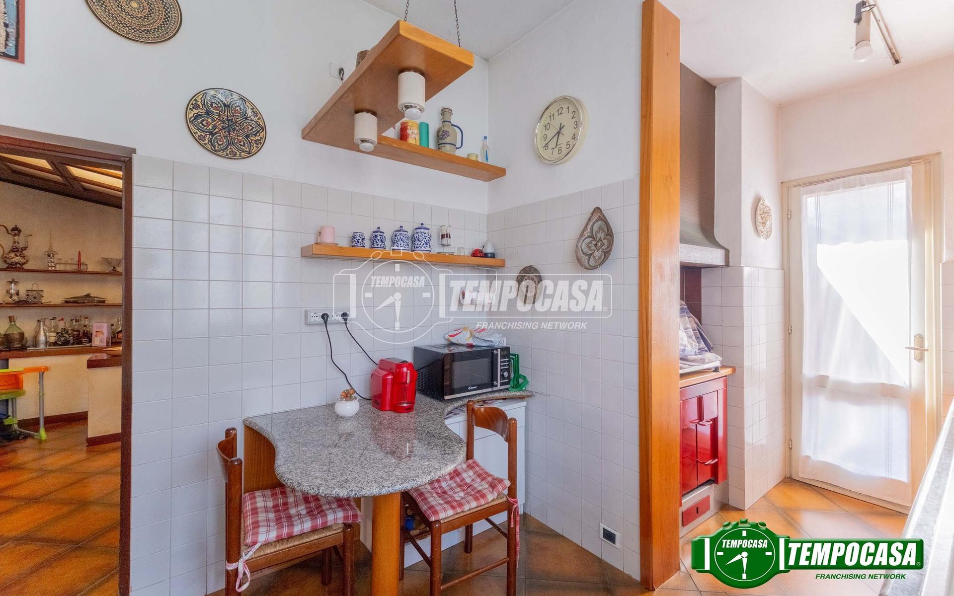 Casa indipendente in Via Guglielmo Marconi, Magenta