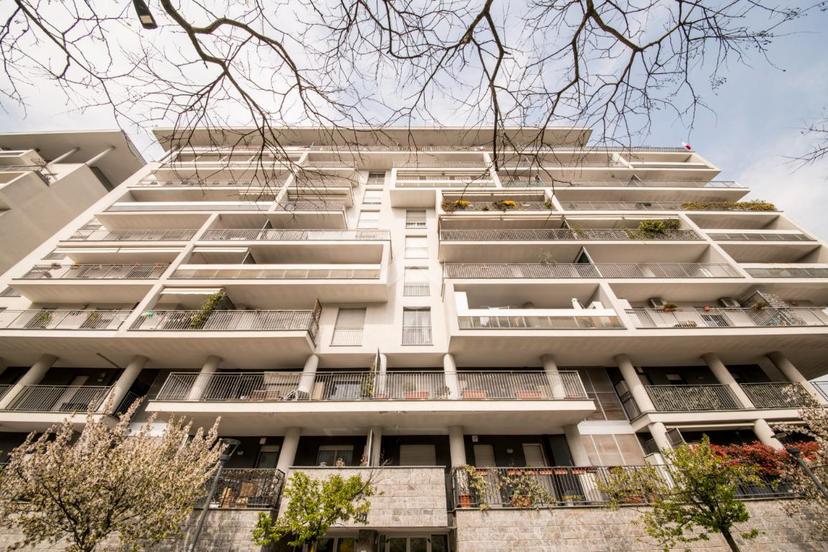 Trilocale in Via del Futurismo 31, Milano