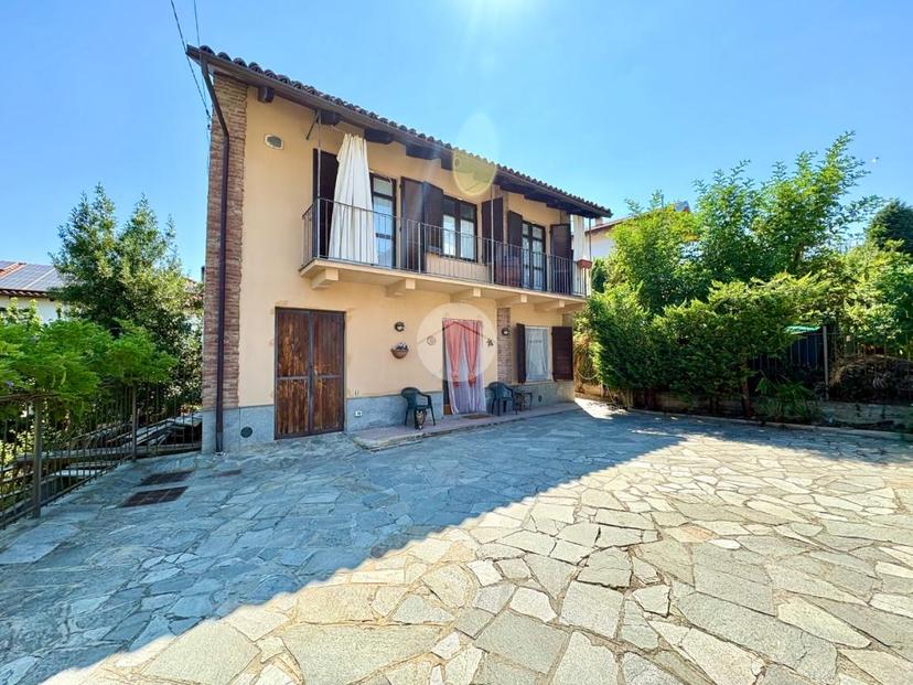 Casa indipendente in Via IV Novembre 17, Buttigliera Alta