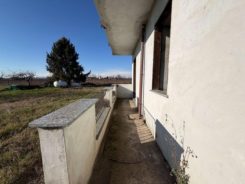 Porzione di casa in Via Legnano  41, Inveruno