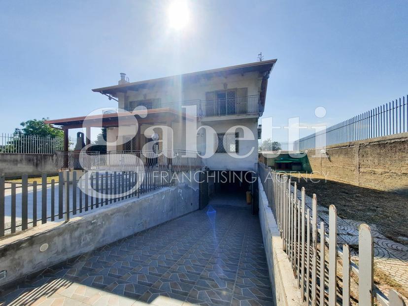 Villa in Via Torre Scafati Snc, Giugliano in Campania — foto 2 di 5