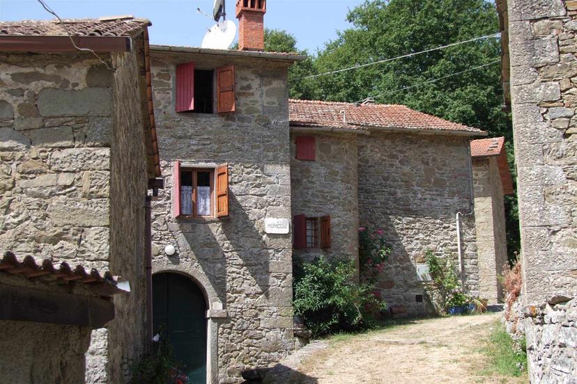 Casa colonica, Londa — foto 3 di 5