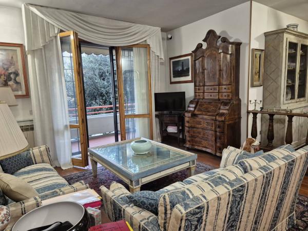 Appartamento in Via Lunga, Firenze