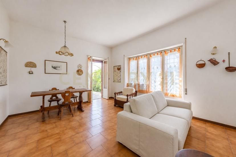 Casa indipendente in Via delle Begonie 38, Anzio — foto 3 di 5