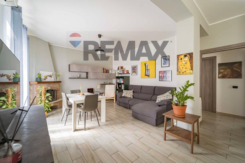 Trilocale in Via Agostino Paris 3, Marino