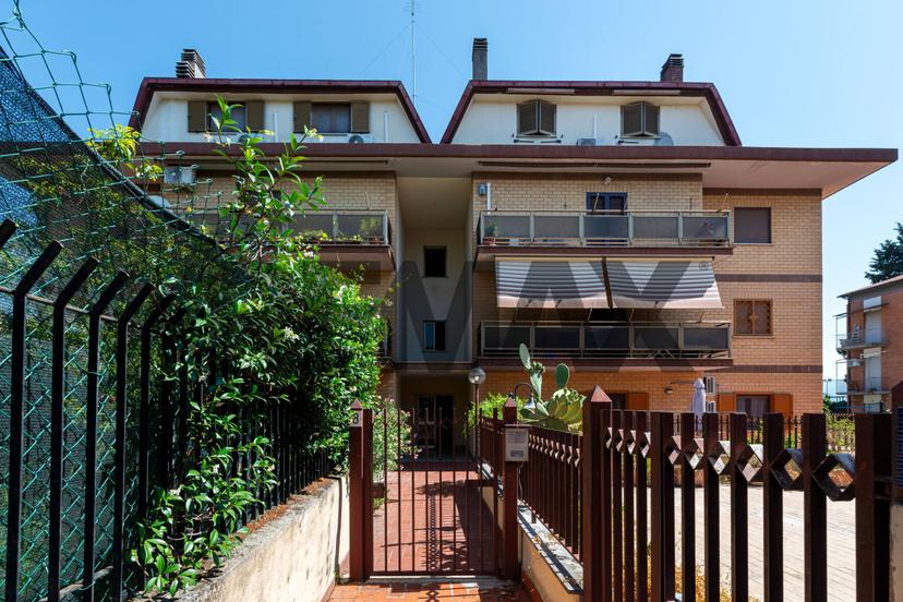 Quadrilocale in Via Nazario Palmioli 8, Monterotondo — foto 4 di 5