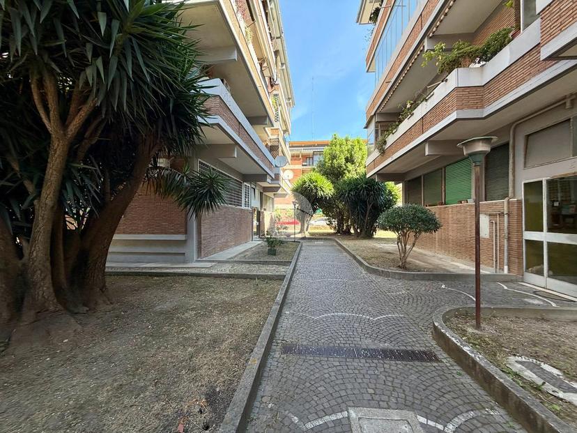 Bilocale in Via Portuense 708, Roma