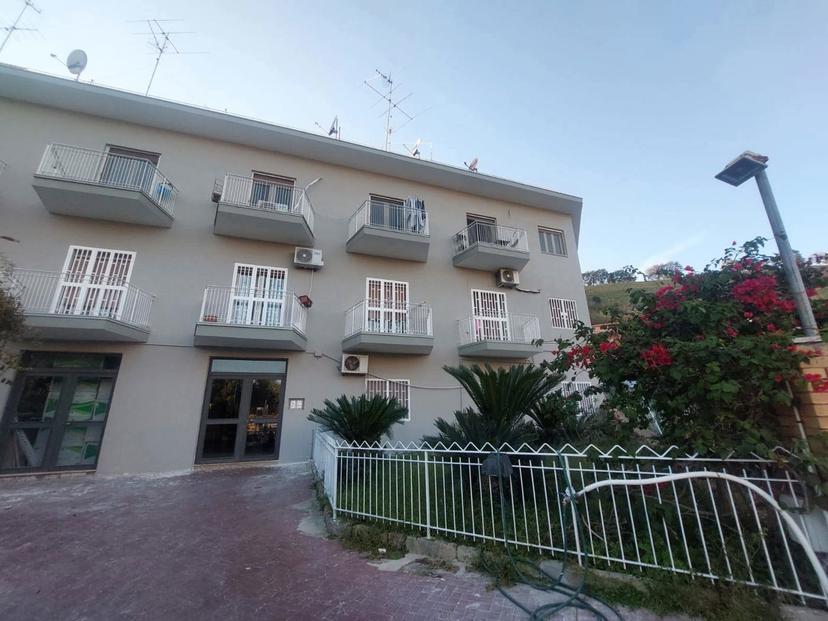 Quadrilocale in Via Terracina, Napoli