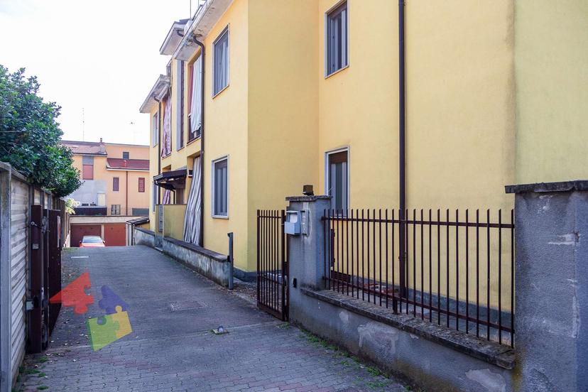 Trilocale in Via Ada Negri 40, Motta Visconti — foto 2 di 5