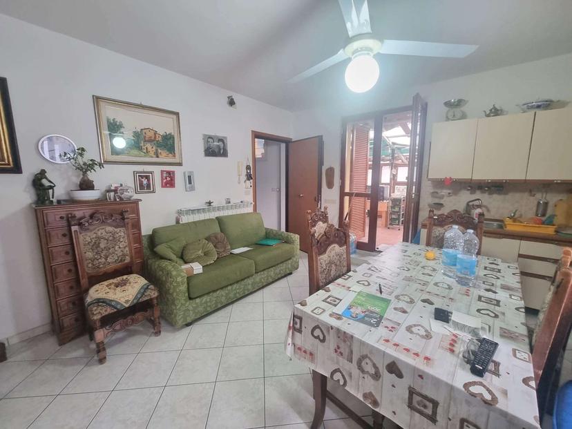 Trilocale, Montespertoli