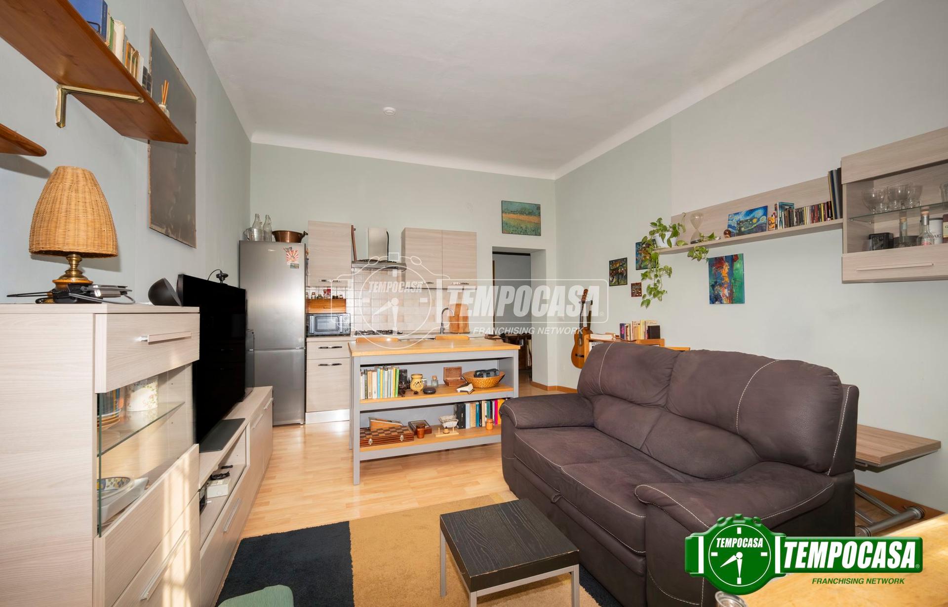 Trilocale in Via Giardino, Locate di Triulzi