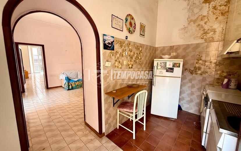 Trilocale in Via Gaetano Argento 27, Napoli