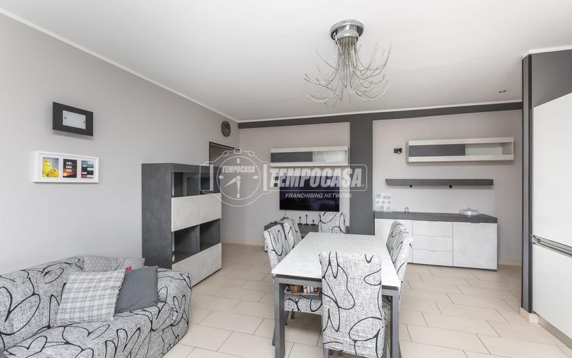 Quadrilocale in Via Toscana 22, San Mauro Torinese — foto 4 di 5