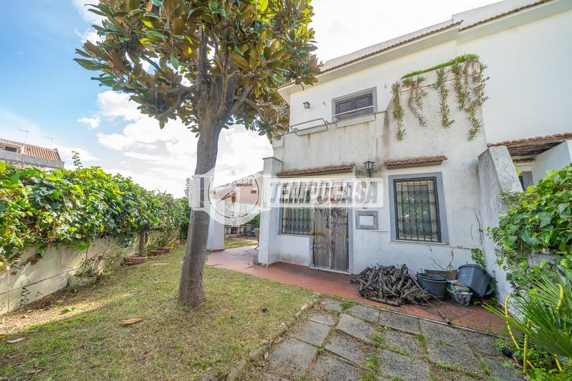 Villa a schiera in Via Ariccia, Cerveteri