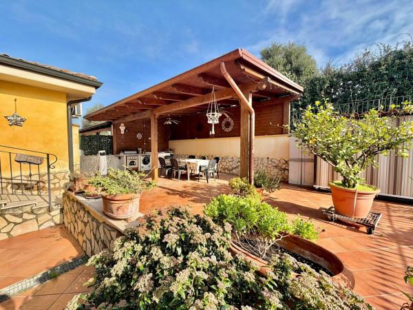 Villa plurifamiliare in Via Trevi nel Lazio 18, Guidonia Montecelio