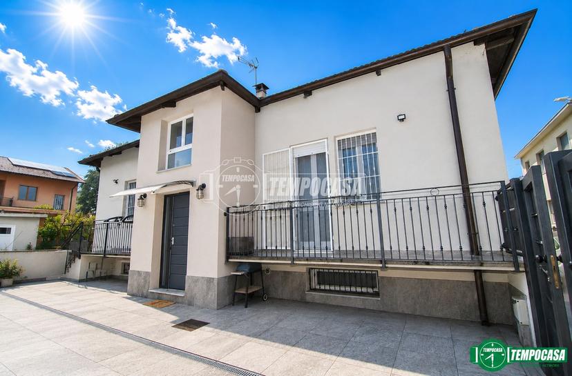 Villa in Via Monte Grappa, Settimo Torinese