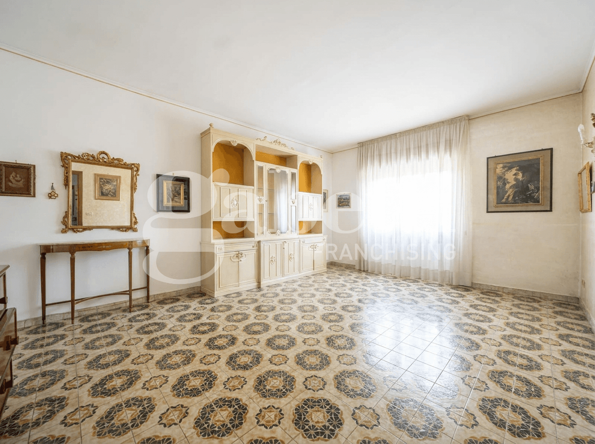 Quadrilocale in Corso Italia 81, Marano di Napoli