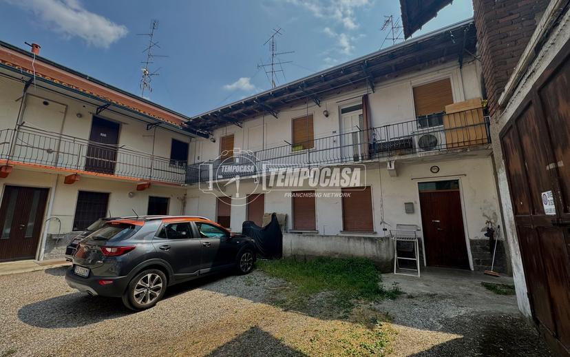 Trilocale in Piazza d'Armi 15, Magnago — foto 4 di 5