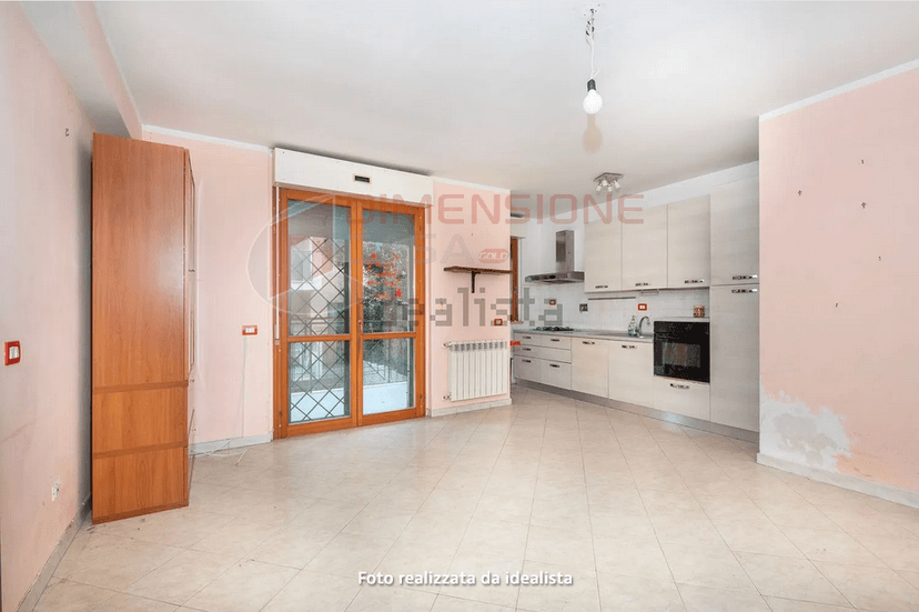 Trilocale in Via del Fosso dell'Osa, Roma