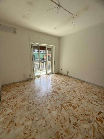 Bilocale in Via Ponti Rossi, Napoli
