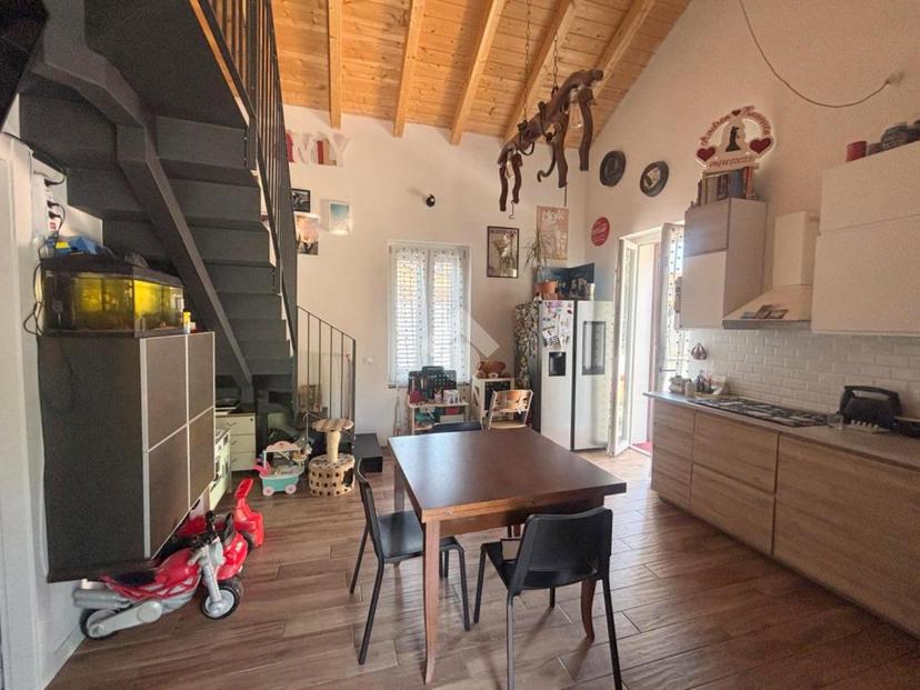 Casa indipendente in Vicolo Pace 6, Rho — foto 4 di 5